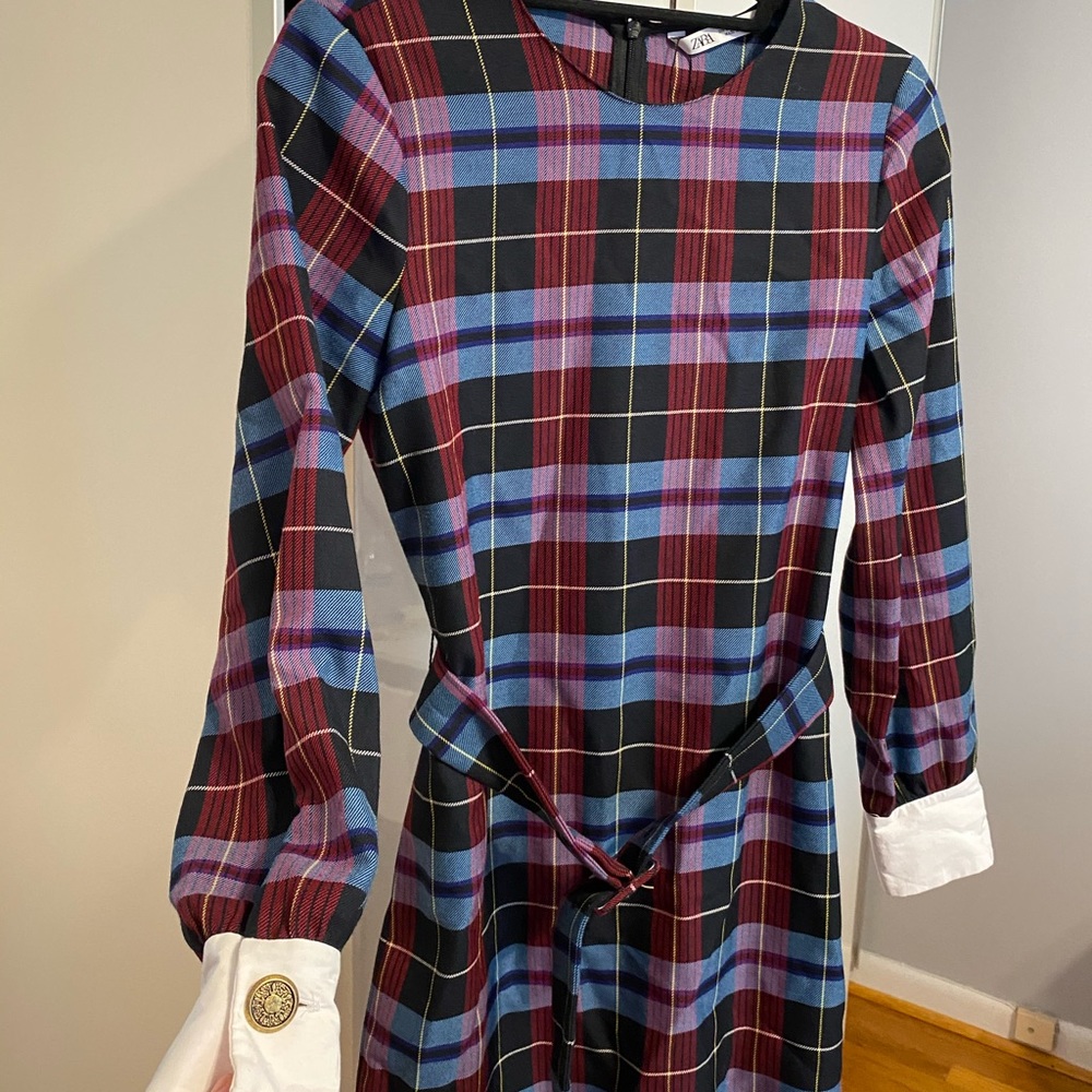 Zara plaid dress with removable belt. NEVER WORN!